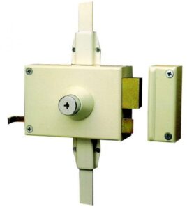 Installation de serrure multipoints Bricard